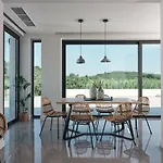 Villa Drallos Luxury Villa *