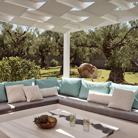 Drallos Luxury - Private Heated Pool & Sleeps 15, By Zantewize Willa *