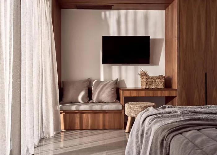 Drallos Luxury - Private Heated Pool & Large Groups, By Zantewize Alykanas (Zakynthos)