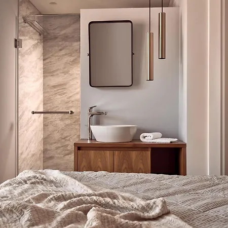 Drallos Luxury - Private Heated Pool & Large Groups, By Zantewize Vila