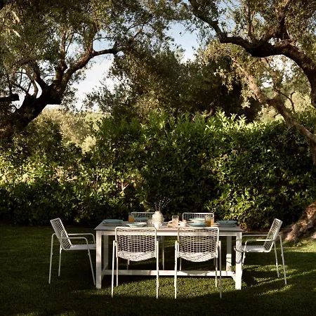 Drallos Luxury - Private Heated Pool & Large Groups, By Zantewize *