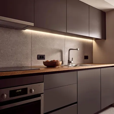 Drallos Luxury - Private Heated Pool & Large Groups, By Zantewize