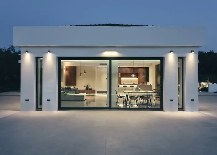 Drallos Luxury - Private Heated Pool & Large Groups, By Zantewize Alykanas (Zakynthos)